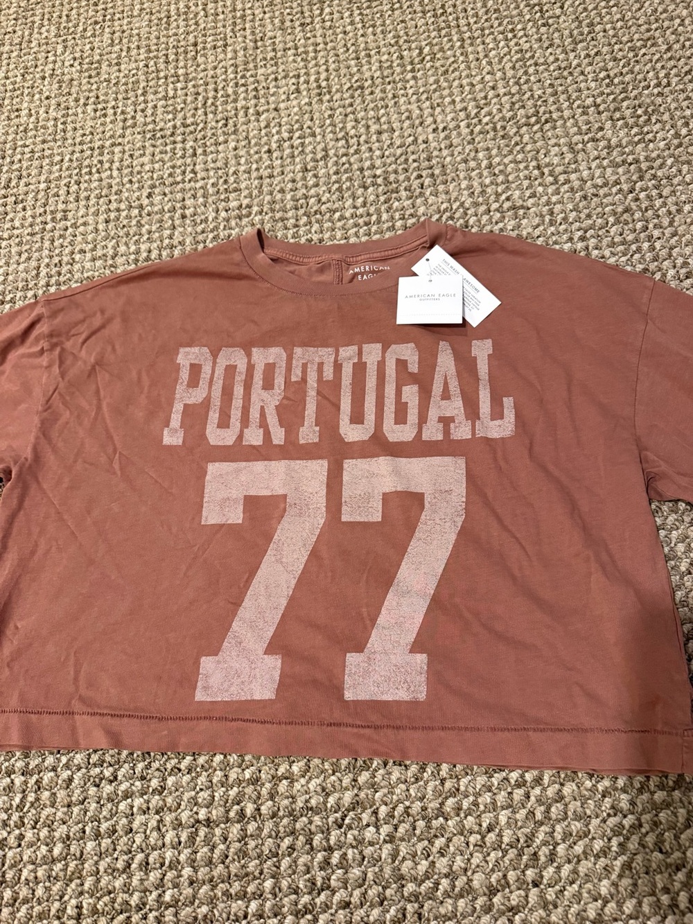 NWT Women’s American Eagle Portugal 77 Graphic Crewneck Tee Rust Color Size S!